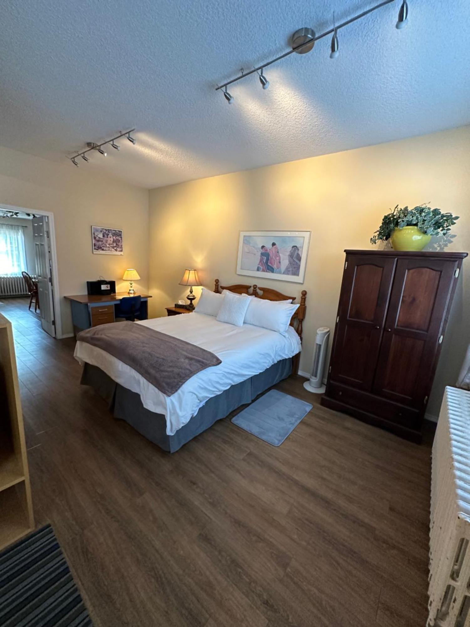 Burns Lake Bed And Breakfast Εξωτερικό φωτογραφία