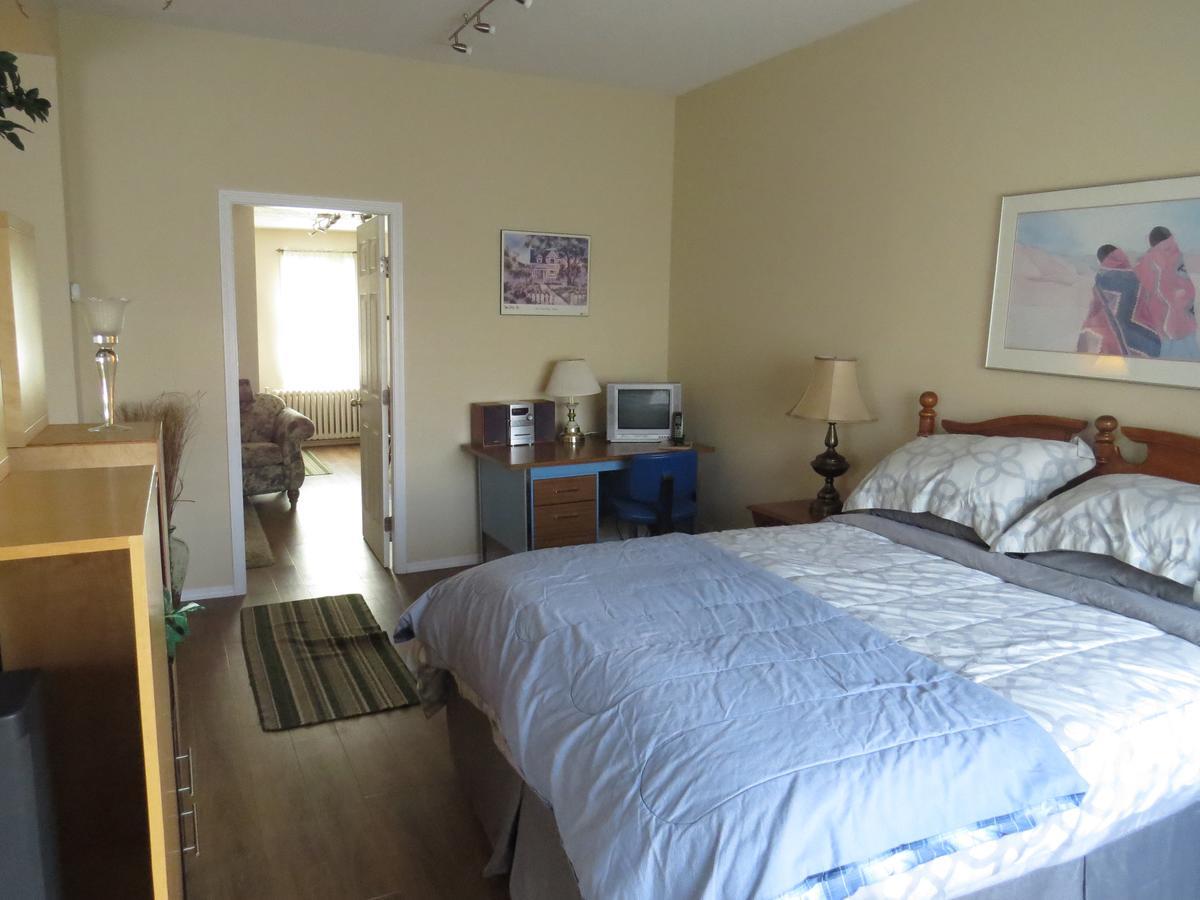 Burns Lake Bed And Breakfast Εξωτερικό φωτογραφία