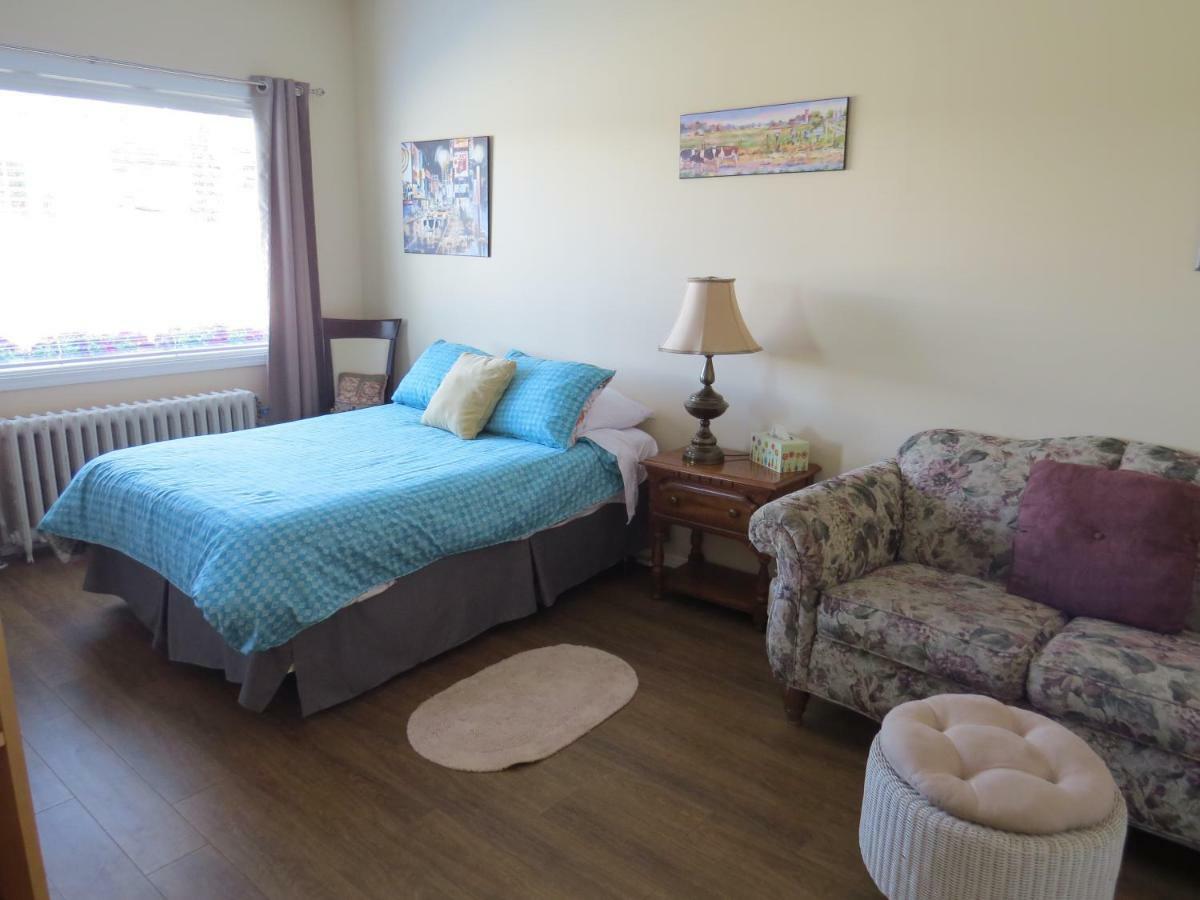 Burns Lake Bed And Breakfast Εξωτερικό φωτογραφία